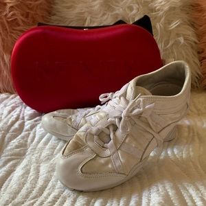 Nfinity cheer shoes